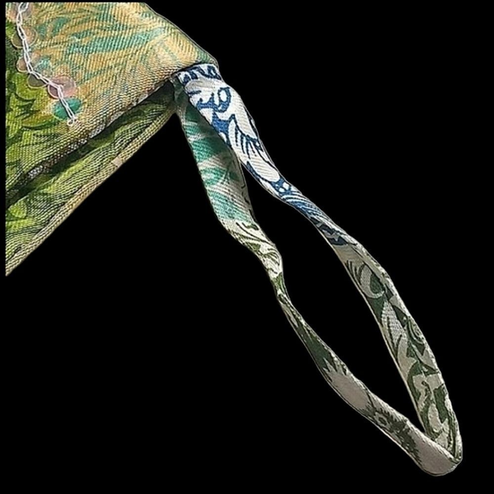 Multi-Patterned Fabricsequined Wristlet Purse - image 7